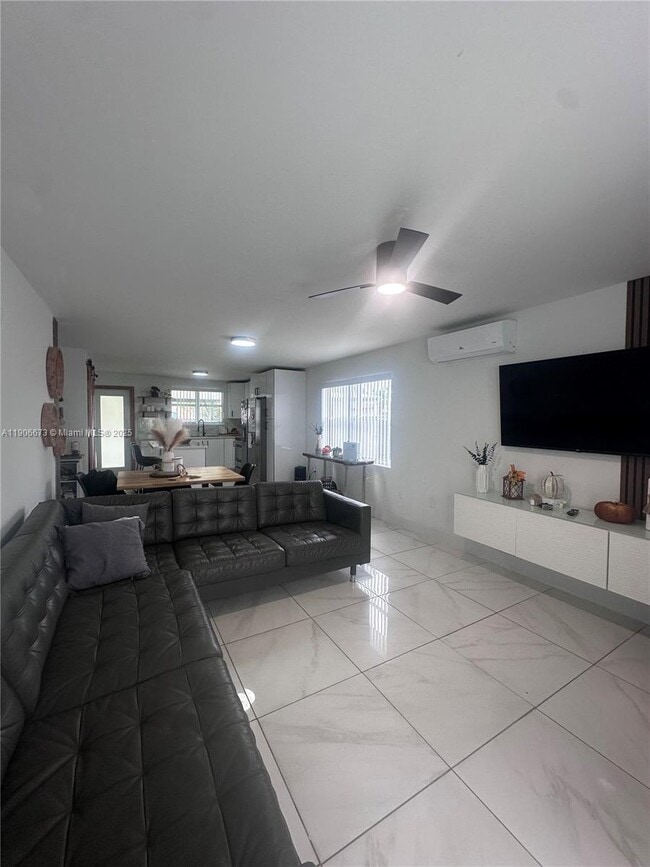 Foto del edificio - 22045 SW 114th Ave