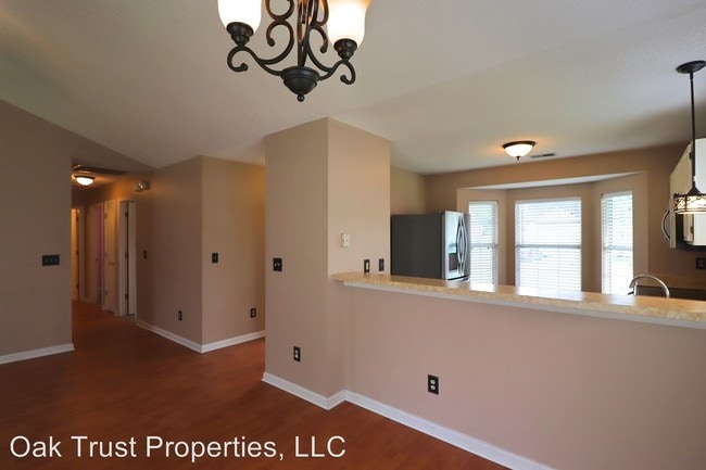 Building Photo - 3 br, 2 bath House - 3247 Middleburry Lane