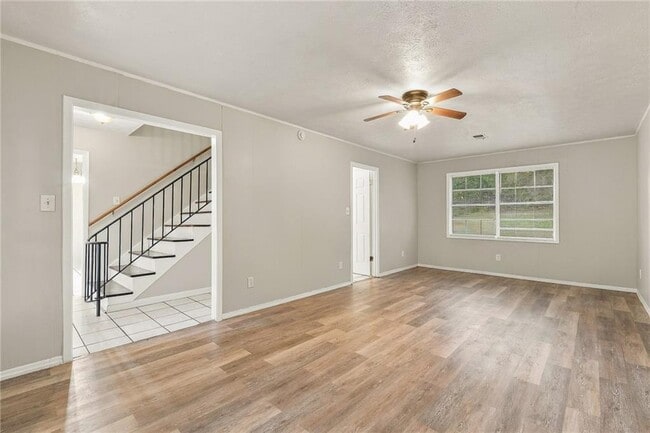 Building Photo - 1166 Shoreham Dr