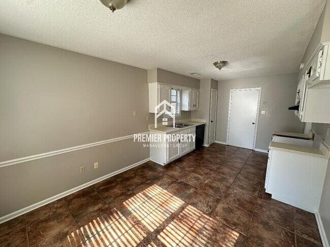 Foto del edificio - 5324 Sleepy Oak Cove