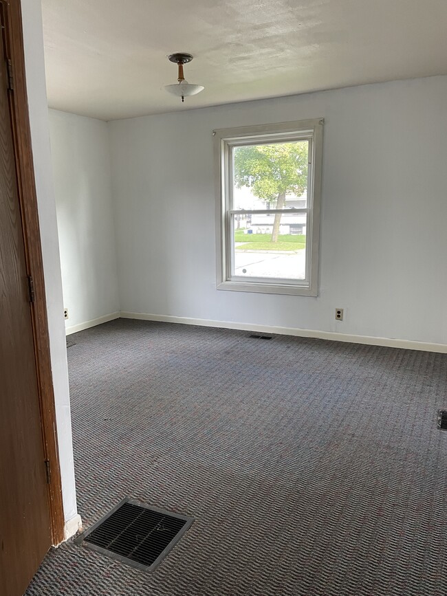 Building Photo - 1306 Jerome St