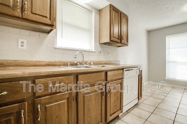 Photo - 1433 Virgie Joe Dr House