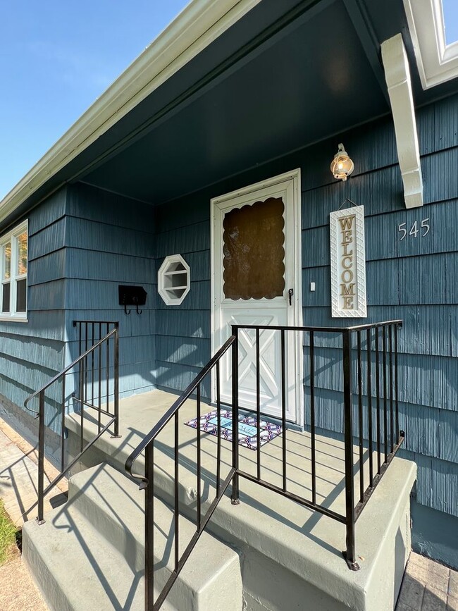 Building Photo - 545be