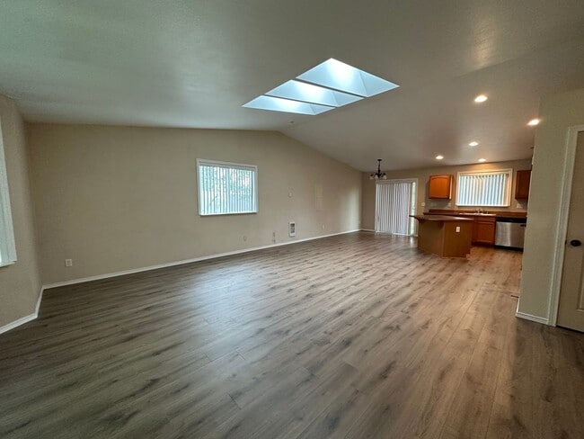 Building Photo - 4284 Sweet Rd