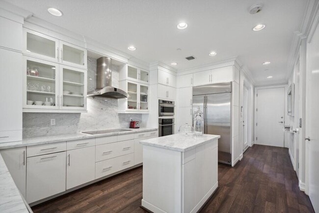 Building Photo - 95 Isle of Venice Dr