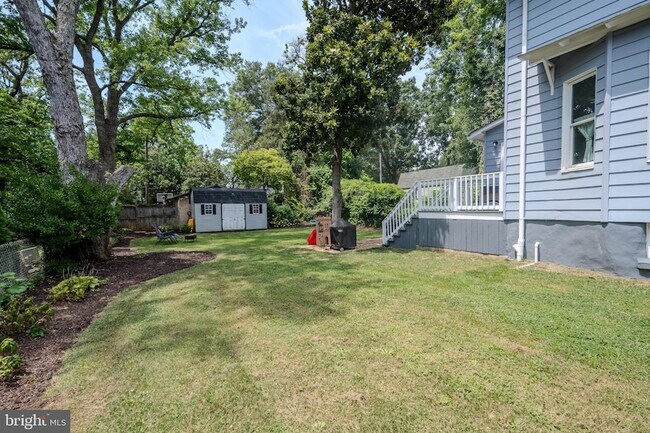 Building Photo - 5204 42nd Ave