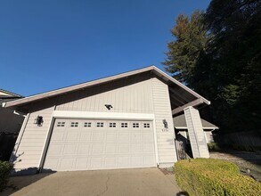 Building Photo - 5336 Nelle Pl