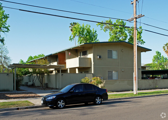 Torre Court - Tower Court Apartments