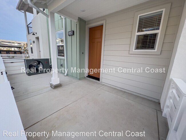 Foto del edificio - 3 br, 3.5 bath House - 905 Madonna Road #2