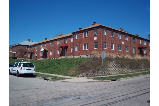 Building Photo - 231-239 Ryburn Ave