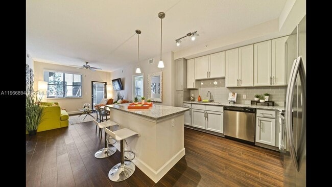 Foto del edificio - 7850 Pasadena Blvd