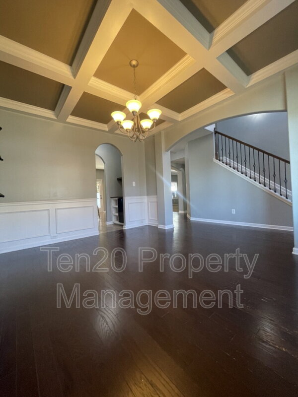 Building Photo - 4955 Brightstar Ln