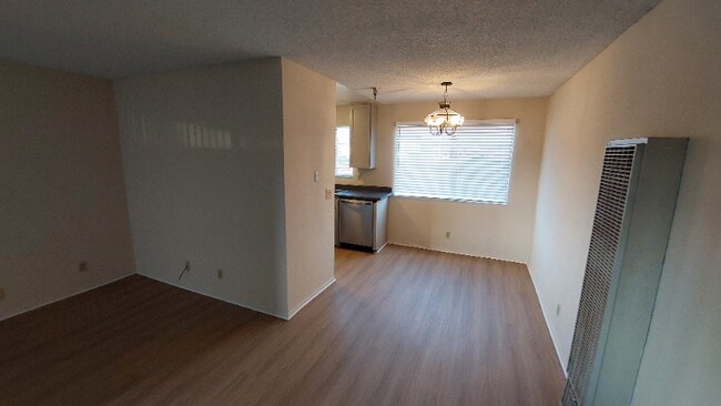 Foto del edificio - 4040 W 130th St