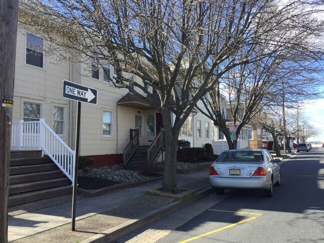 Entrance - 2 N Austin Ave
