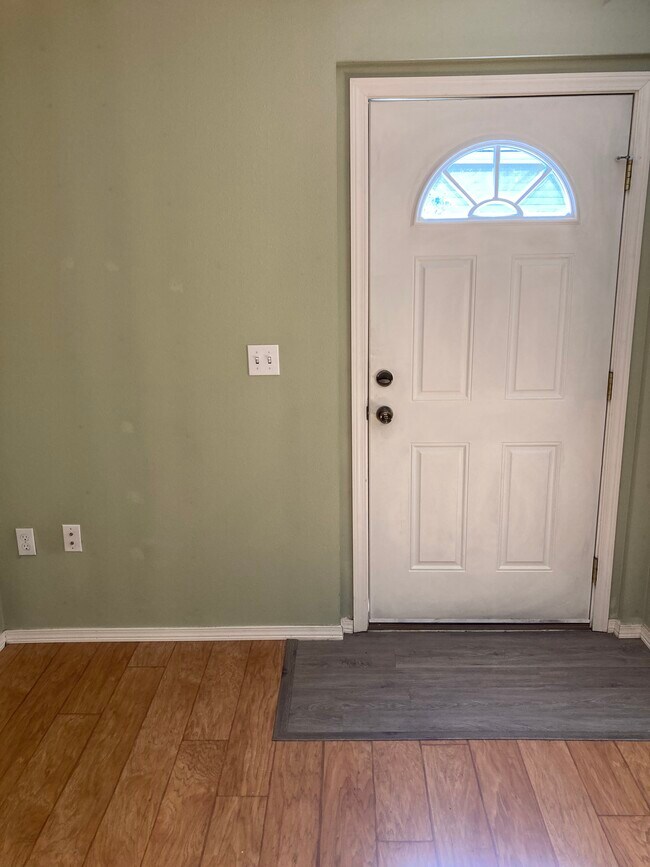 Front door - 8208 NE 115th Way Apartments