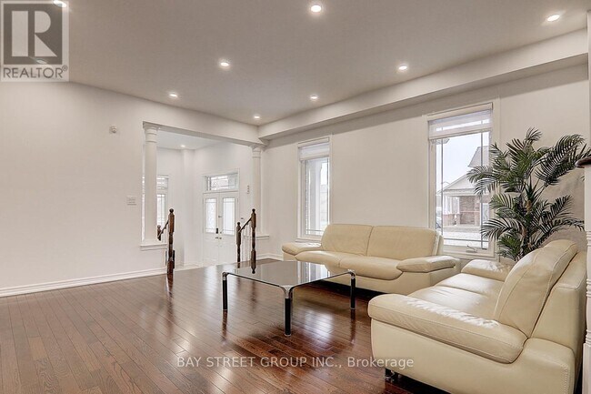 Photo du bâtiment - 201 Bilbrough St