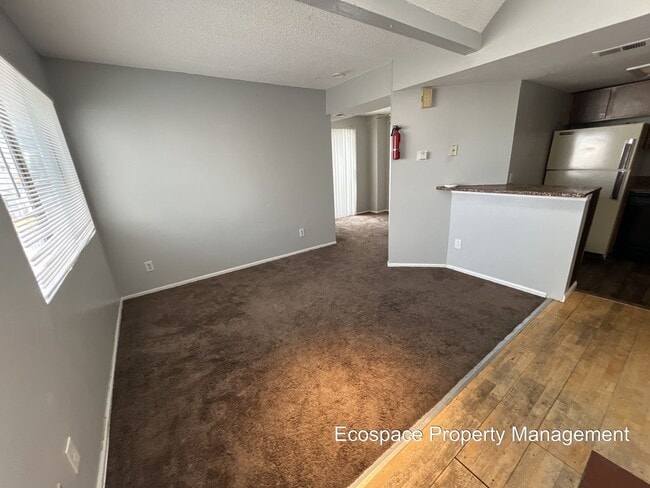 Foto del edificio - 1 bedroom Condo in Windcreek Available NOW
