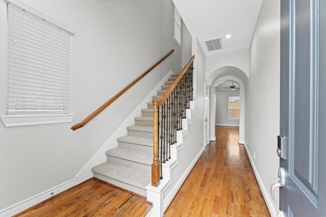 Foto del edificio - 2810 Sherwin St