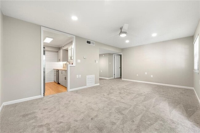Foto del edificio - 475 Mount Vernon Hwy NE