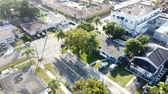 Building Photo - 4700 SW 7th St