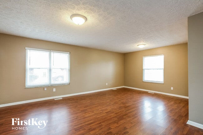 Building Photo - 9570 Gemini Dr