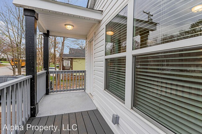 Building Photo - 2 br, 2 bath House - 305 Buncombe St