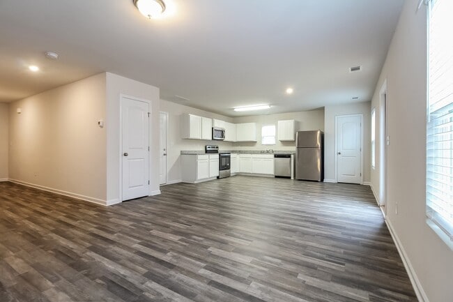 Building Photo - 508 Wagon Trail