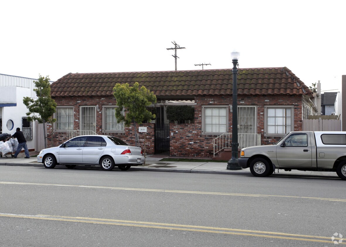 Building Photo - 3171 Adams Ave