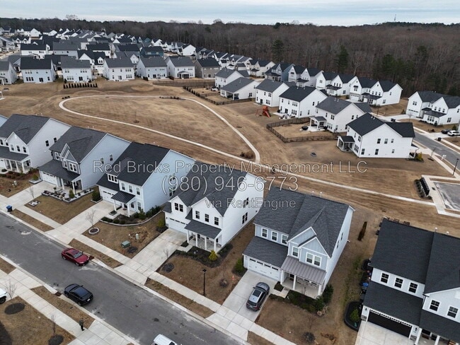 Building Photo - 6129 Alsace Ln