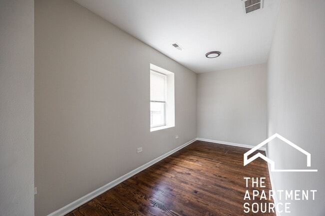 Foto del edificio - 3517 W Grace St