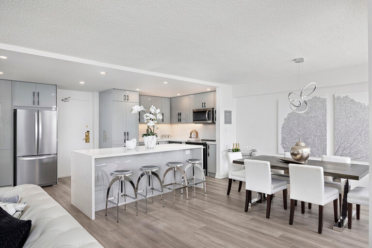Primary Photo - The Summerhill Apartments