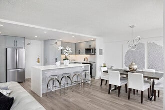 Building Photo - The Summerhill Apartments