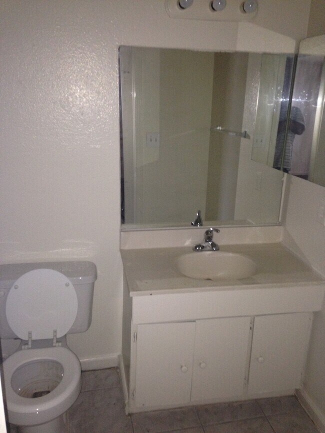 Foto del edificio - Spacious Triplex