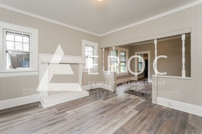 Building Photo - 4991 Keehlen Ave