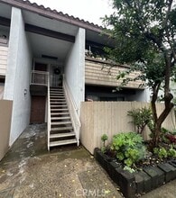 Building Photo - 2501 W Sunflower Ave