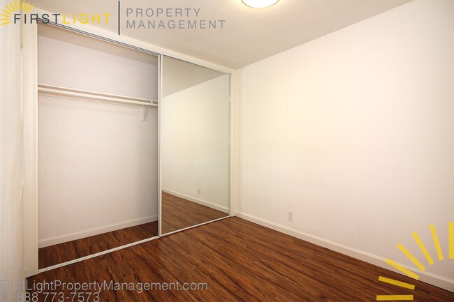 Building Photo - 1754 Pine Ave