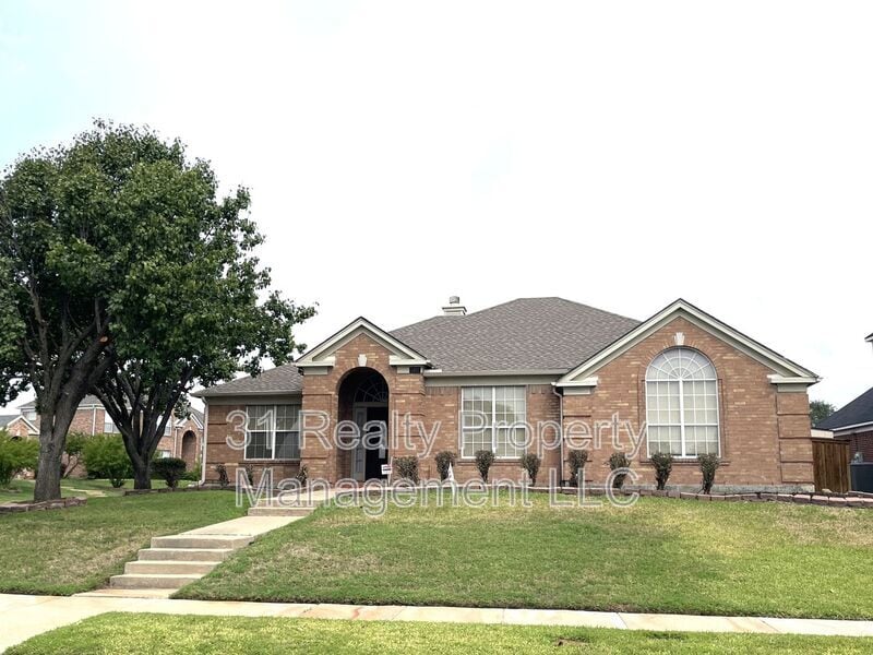 Primary Photo - 1307 Edinboro Ln
