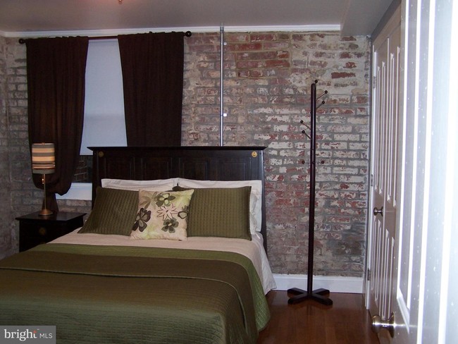 Building Photo - 1333 T St NW