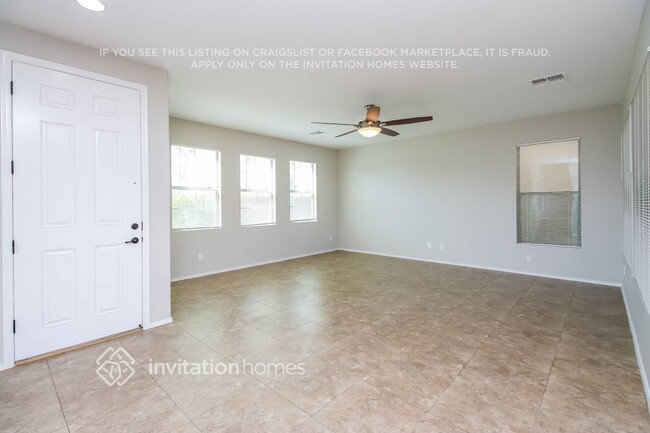 Foto del edificio - 3434 S Jacana Ln