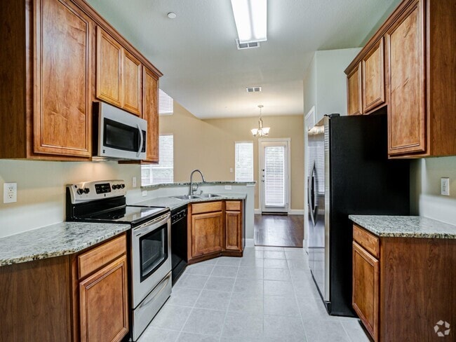 Building Photo - 4528 Sycamore Dr