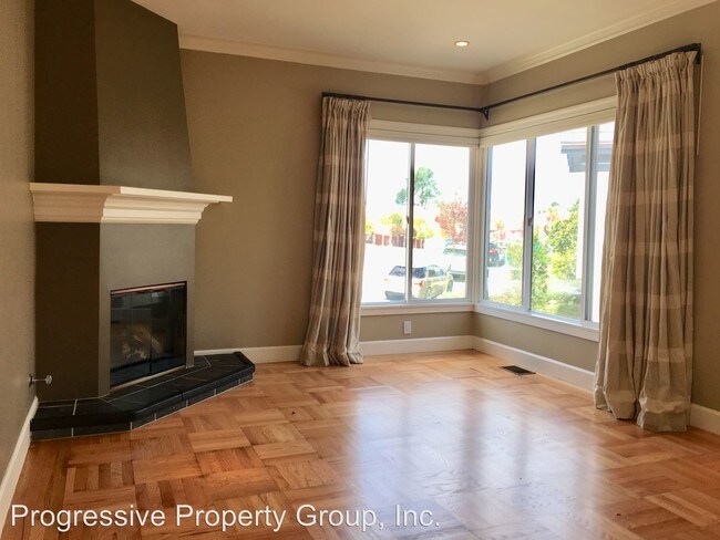 Building Photo - 4 br, 2 bath House - 61 Teresita Blvd.