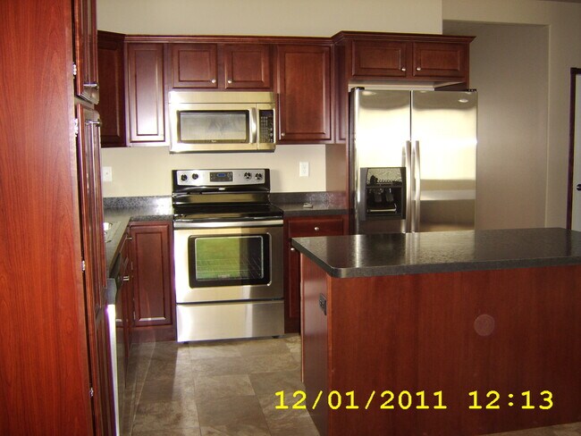 Foto del edificio - 1758-1758 35th Ave SE