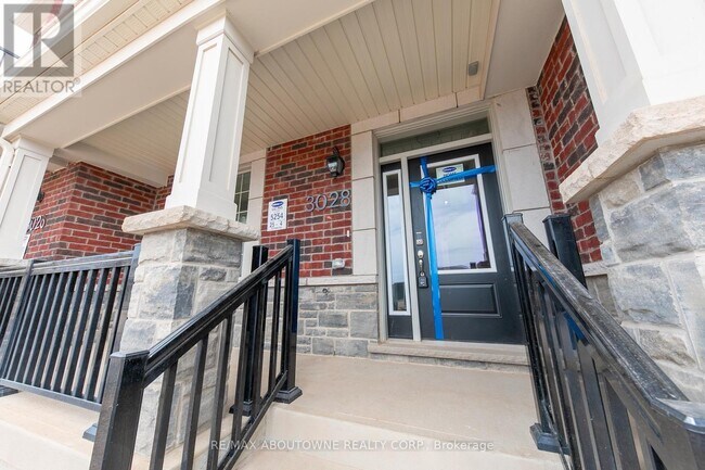 Building Photo - 3028 Merrick Rd