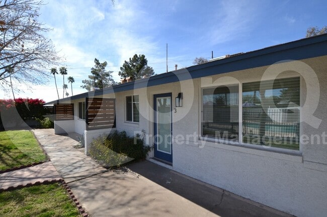 Photo - 1202 E Kaler Dr House