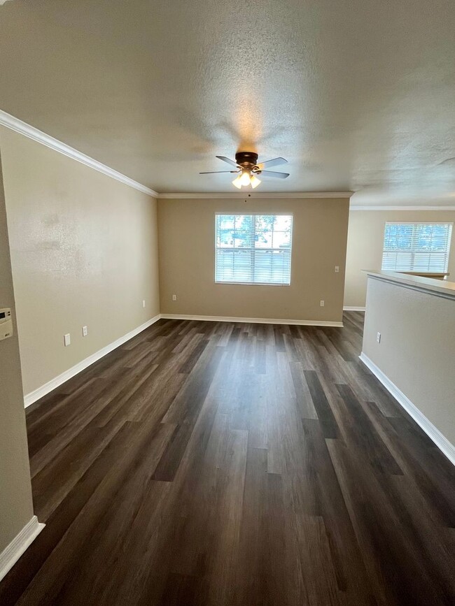 Building Photo - 3/2 unit becoming available June 1st for a...