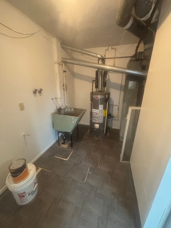 Building Photo - 23673 Banbury Cir