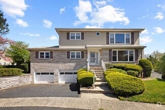 Building Photo - 26 Pilgrim Ct