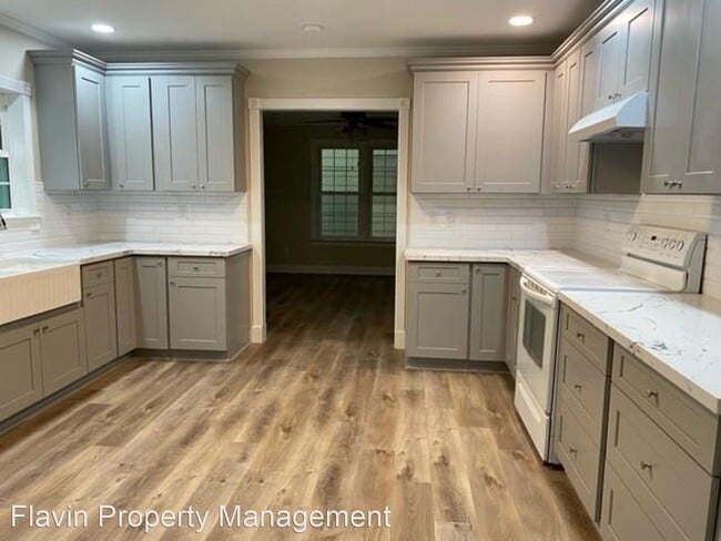 Building Photo - 3 br, 2 bath House - 2509 W. Prien Lake Rd