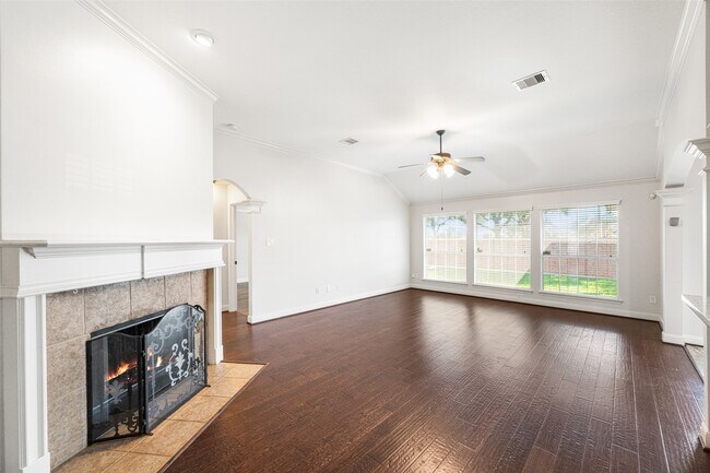 Foto del edificio - 12806 Winter Springs Dr