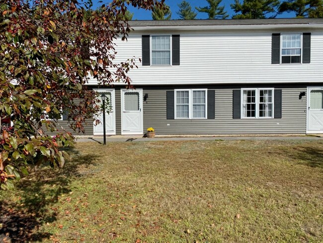 Building Photo - 16 Dalten Pines Rd